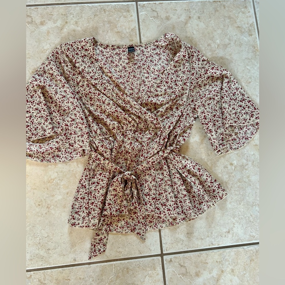 Floral peplum top